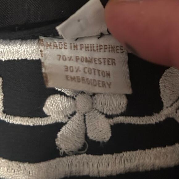 Vintage Black and White Floral Embroidery Ethnic Blouse Shirt / Small - Picture 4 of 4